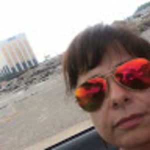 Meet your Posher, Yiota